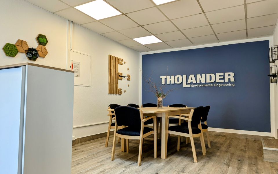 Tholander office